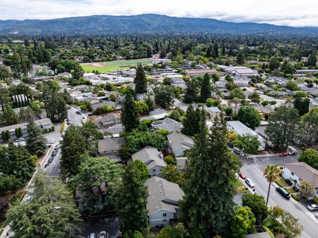 987 Lane Avenue, Mountain View CA: https://media.crmls.org/mediaz/7ffab60c-8b80-432d-904f-ecd54b08fea6.jpg