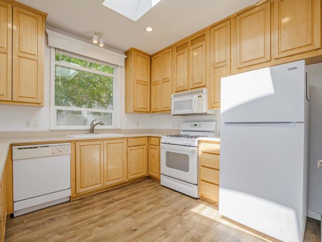 49 Blanca Lane, Watsonville CA: https://media.crmls.org/mediaz/7ffb5ebf-0f13-419d-b3e4-ddc176875080.jpg