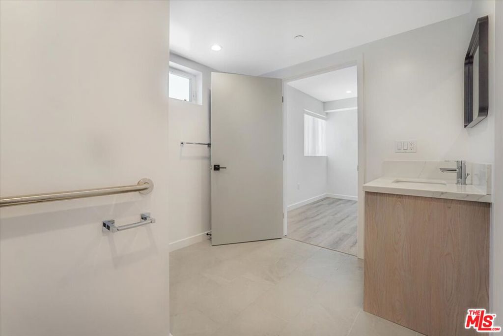 MLS #26864753 image #29