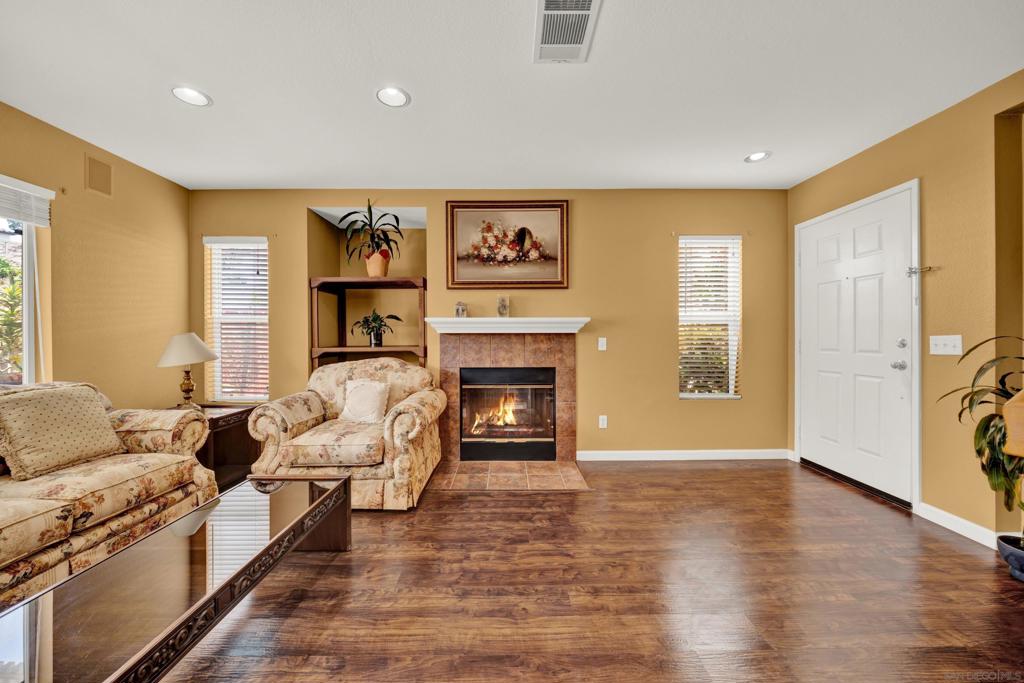 MLS #250033559SD image #9