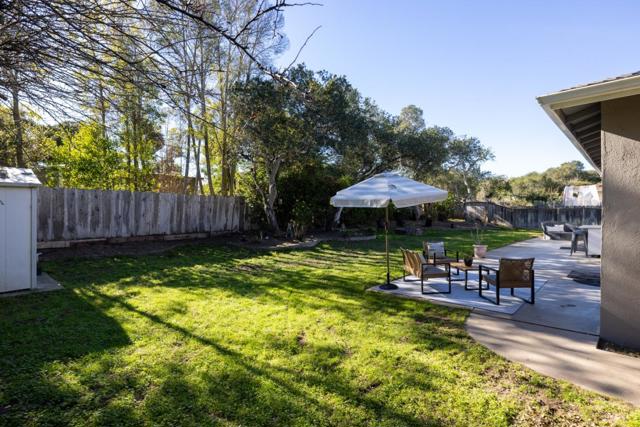 15410 Oak Hills Drive, Salinas CA: https://media.crmls.org/mediaz/7ffe4a7a-7f37-40ca-a681-2147c80effc0.jpg