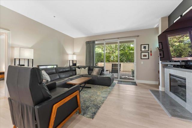 912 Campisi Way, Campbell CA: https://media.crmls.org/mediaz/7ffea180-0921-4654-ba61-61257aa27600.jpg