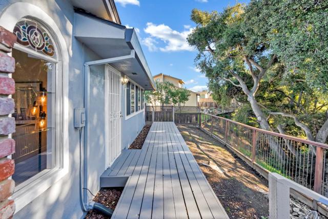 120 Marks Drive, Hollister CA: https://media.crmls.org/mediaz/800020f7-bf3d-42ef-aad6-a493c80088b5.jpg