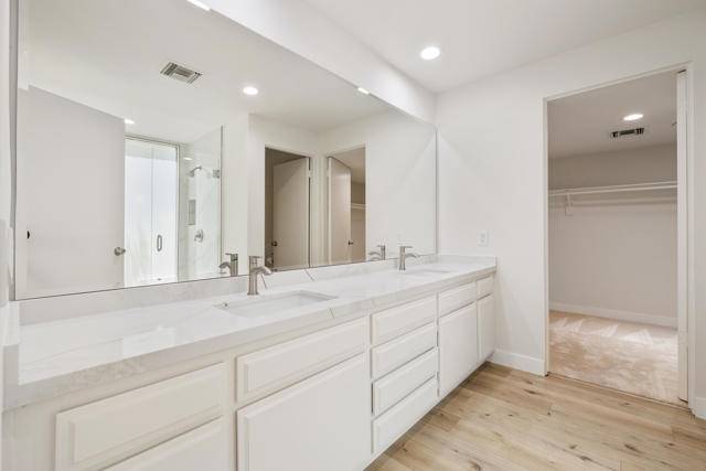 46428 War Bonnet Circle, Indian Wells CA: https://media.crmls.org/mediaz/80008629-f83a-4484-9cdd-5db3170018d7.jpg