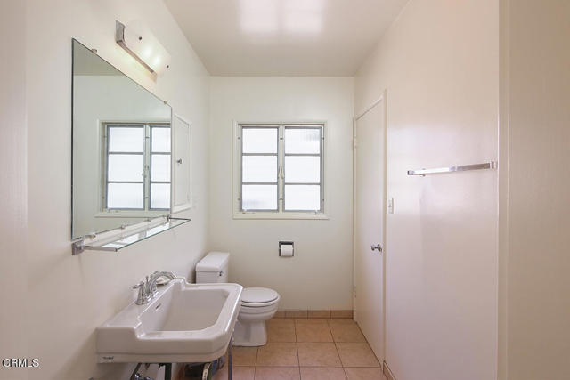 Detail Gallery Image 21 of 45 For 1331 El Mirador Dr, Pasadena,  CA 91103 - 2 Beds | 2 Baths