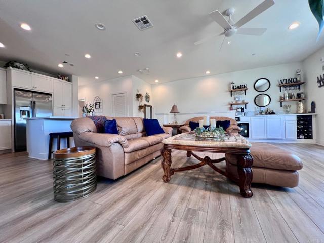 2170 BIRCH RD., San Diego CA: https://media.crmls.org/mediaz/80014f47-d8c0-4b78-b2bc-0e204436e7e5.jpg