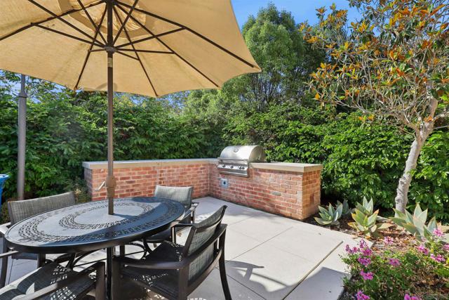6911 Goldstone Rd, Carlsbad CA: https://media.crmls.org/mediaz/80021a13-5fdf-42c7-a0d0-6e28b92a532c.jpg