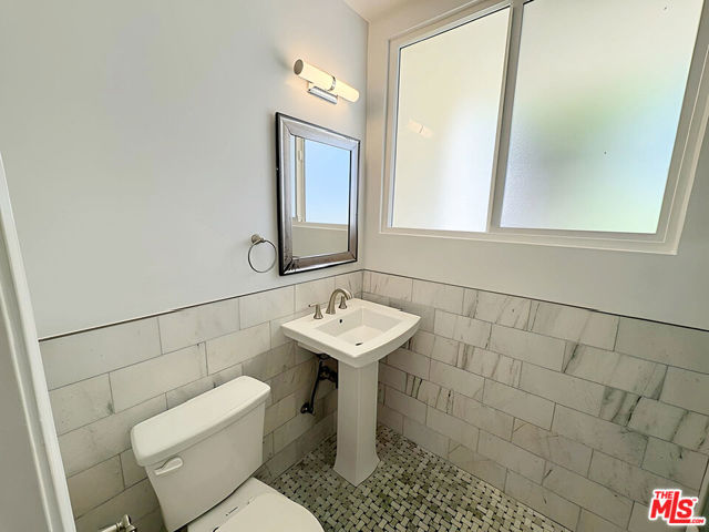 1247 11th Street, 1 photo 13