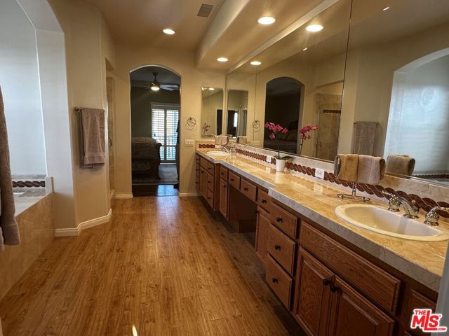 5338 Via Dolores, Newbury Park CA: https://media.crmls.org/mediaz/80053689-3d23-405b-abe4-126c1d3a4377.jpg