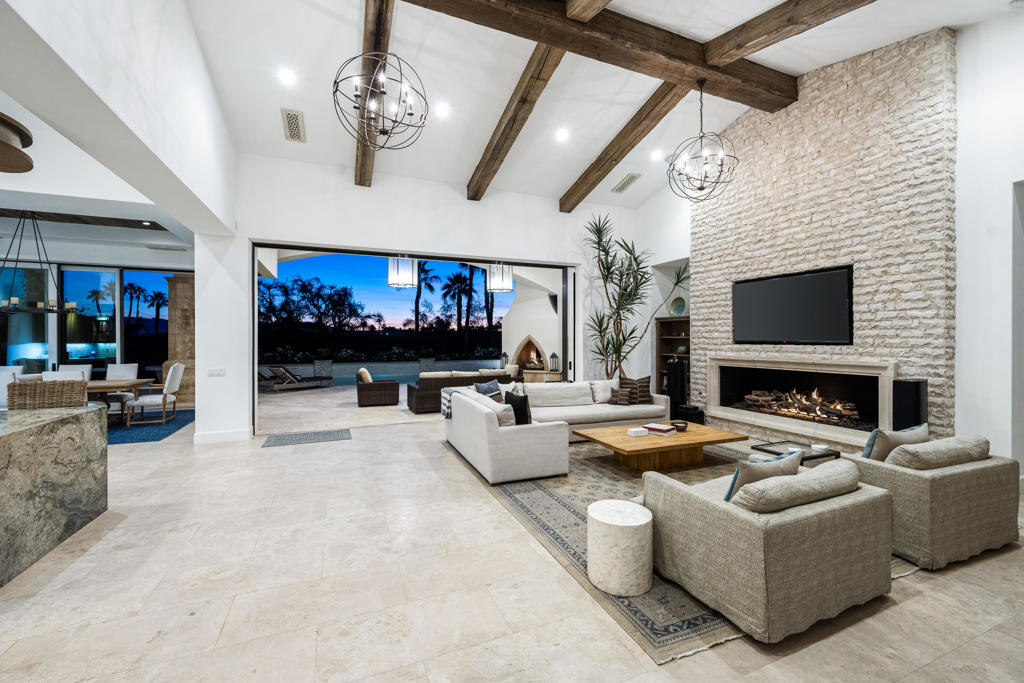 80081033 42ab 4e81 B4e0 Feee820ea99a