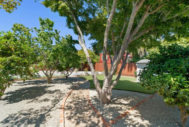 105 Vista Mar Court, Aptos CA: https://media.crmls.org/mediaz/8008e990-8098-4e52-b165-07be47497ead.jpg