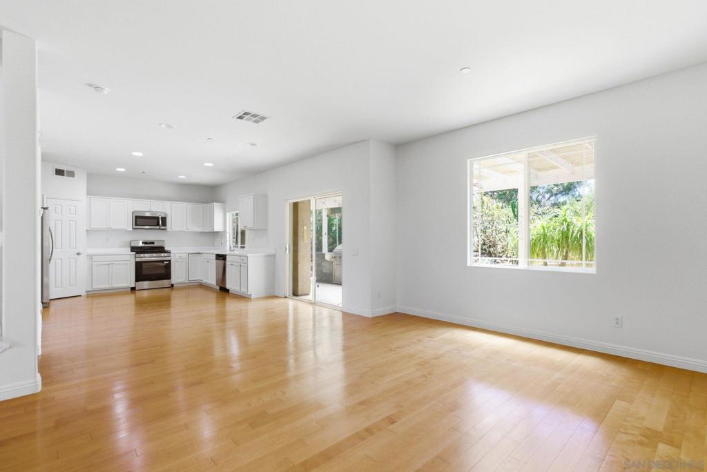 820 Plumeria St - photo 10