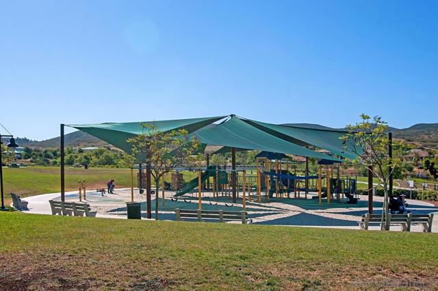 10237 Paseo De Linda, San Diego CA: https://media.crmls.org/mediaz/800a5315-1857-4caa-9e2f-48f8ae03c83b.jpg