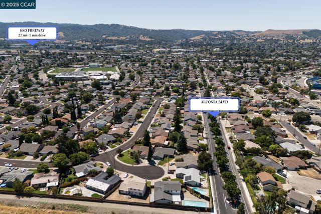 6625 Pioneer Ln, Dublin CA: https://media.crmls.org/mediaz/800a6f99-606b-4fd5-8518-4520ac0601a8.jpg