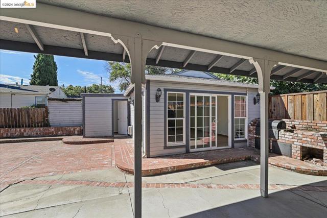 Image 28 of 40 For 79 Panoramic Avenue