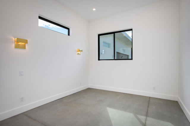 66050 Cottonwood Drive, Joshua Tree CA: https://media.crmls.org/mediaz/800b773a-246d-44d0-af4a-34e34ebd277a.jpg