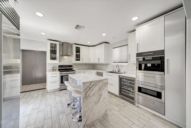 3041 Alabama Street, La Crescenta CA: https://media.crmls.org/mediaz/800b8e70-4d39-462f-9a78-19b88f88976f.jpg