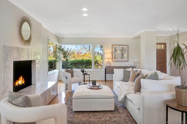 1211 W Muirlands Dr, La Jolla CA: https://media.crmls.org/mediaz/800c10f4-db47-4da4-a1e1-f234ad137aad.jpg