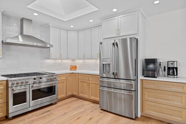 2686 Via Viejas, Alpine CA: https://media.crmls.org/mediaz/800c701c-277f-41af-a372-ad290cea101d.jpg