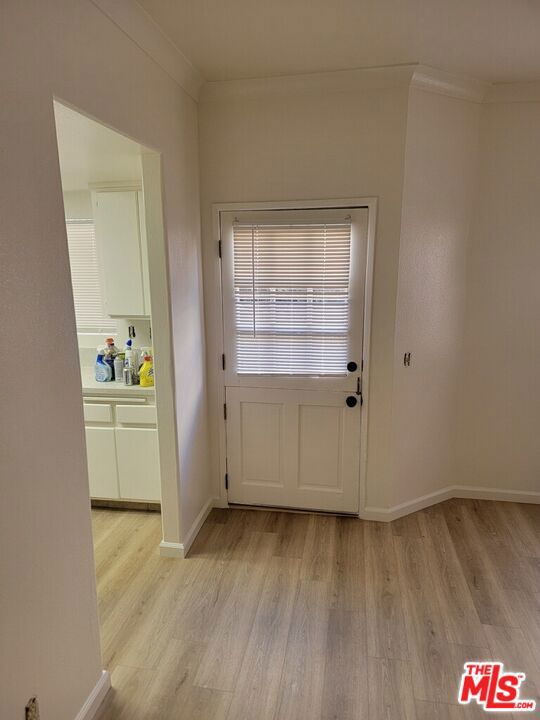 1605 E 1st Street, Long Beach CA: https://media.crmls.org/mediaz/800ca7ae-ee00-4b82-b613-6ca6c834d6f8.jpg