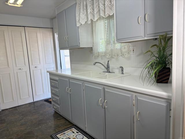 Detail Gallery Image 3 of 25 For 1174 E Main St. #113,  El Cajon,  CA 92021 - 2 Beds | 1 Baths