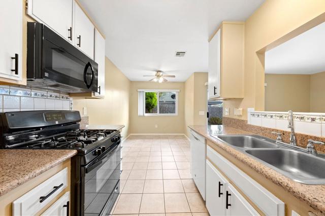 3442 Thunder Drive, Oceanside CA: https://media.crmls.org/mediaz/800e95c3-4aa6-4025-b464-276fe6657596.jpg