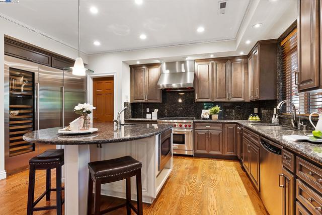 1673 Richardson Court, Concord CA: https://media.crmls.org/mediaz/800eb15f-229d-48df-9e86-d3d802a7fe4a.jpg