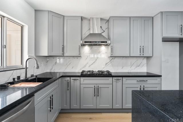 Front Image Thumbnail for CRPTP2508076