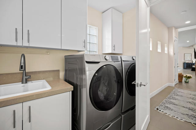 47325 Via Koron, La Quinta CA: https://media.crmls.org/mediaz/80110f0c-b760-41af-b32f-94050f6e2afc.jpg