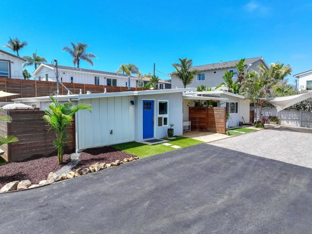 132 134 Phoebe St, Encinitas CA: https://media.crmls.org/mediaz/8011dd72-1c80-453a-a5d3-3767167fd4b5.jpg