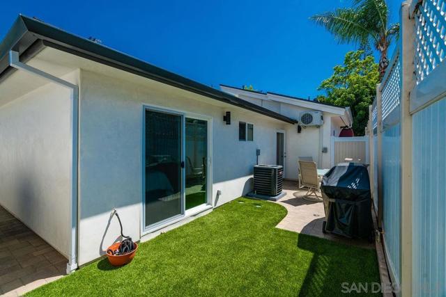 Image 3 of 50 For 240 El Chico Ln