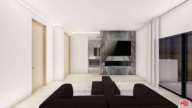 645 Walther Way, Los Angeles CA: https://media.crmls.org/mediaz/80132aed-7d5d-4c4a-ba3f-9394a51a7c30.jpg