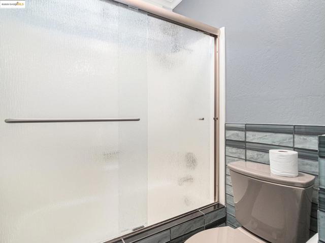 410 Kevin Ct, San Ramon CA: https://media.crmls.org/mediaz/801338aa-74dc-47da-9b79-79349fdb6c00.jpg