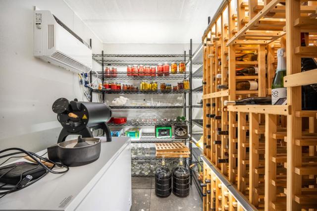 12170 Calle Uvas, Gilroy CA: https://media.crmls.org/mediaz/8015319a-cd9c-4bda-886f-b8f46f32b09b.jpg