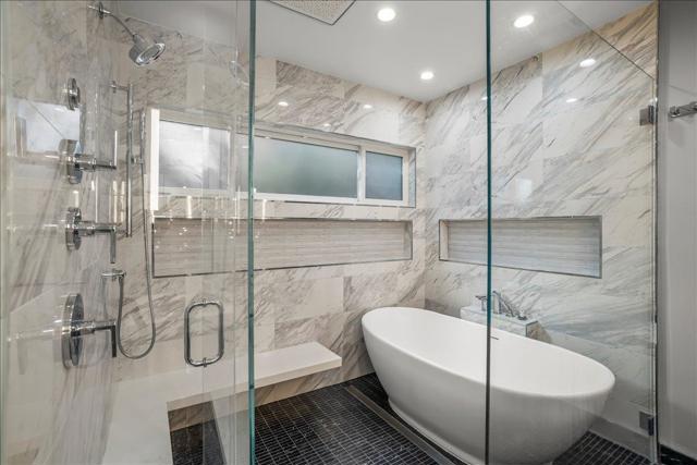 16760 Magneson Loop, Los Gatos CA: https://media.crmls.org/mediaz/80164941-119f-4a81-8693-5266505fbef9.jpg