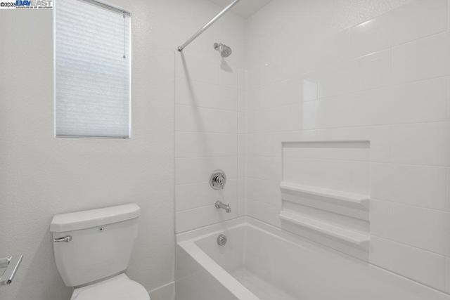 8918 Rudder Way, Newark CA: https://media.crmls.org/mediaz/8016a03f-8b80-498a-baeb-3bd014f3f88b.jpg