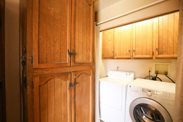 108 Palomino Drive, Big Bear CA: https://media.crmls.org/mediaz/80173ba7-14a0-43b5-867d-125e75e4cc7e.jpg