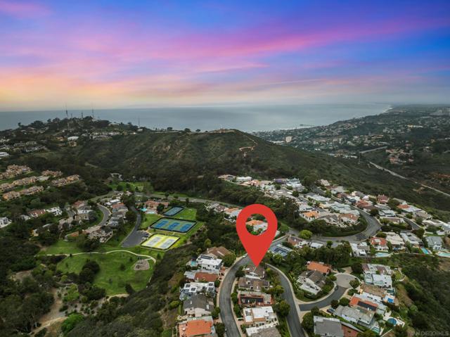 6555 Caminito Northland, La Jolla CA: https://media.crmls.org/mediaz/80178379-d3fe-4a8c-b27c-780023a37496.jpg