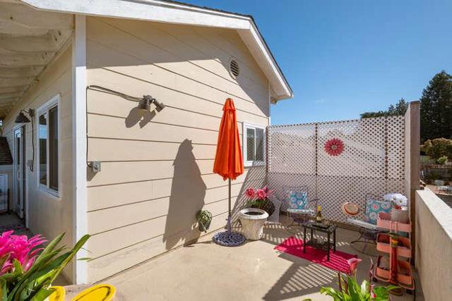 2044 Fairmont Drive, San Mateo CA: https://media.crmls.org/mediaz/8017a989-a075-4529-b3dd-5bbb589cfcbb.jpg