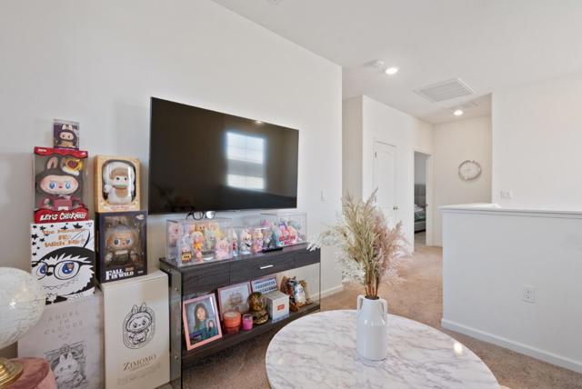 1455 Winzer Place, Gilroy CA: https://media.crmls.org/mediaz/8017ebb1-31b9-41cd-8f34-25bb9c7663e3.jpg