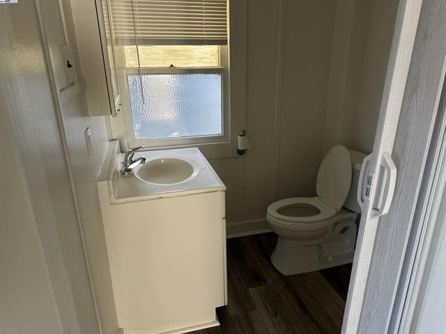 21750 Vallejo Street, Hayward CA: https://media.crmls.org/mediaz/8018651b-b2fb-4282-b3f7-31279001ef62.jpg