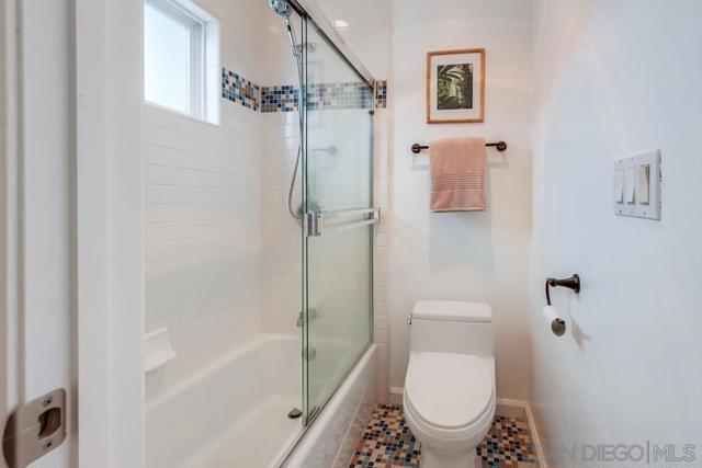 2020 Diamond St, San Diego CA: https://media.crmls.org/mediaz/8019e151-963f-47ca-a981-f38da28ec25d.jpg