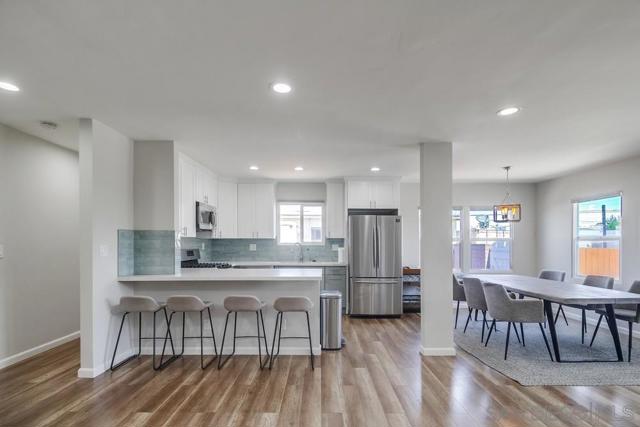 3484 Armstrong St, San Diego CA: https://media.crmls.org/mediaz/801a0bf3-224f-4d3a-8e24-8d785602384a.jpg