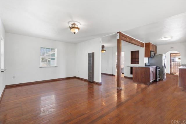 Image 6 of 48 For 10354 Prospect Avenue