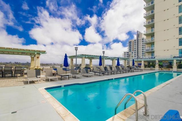 850 Beech St, San Diego, California 92101, 2 Bedrooms Bedrooms, ,2 BathroomsBathrooms,Condominium,For Sale,Beech St,250020676SD