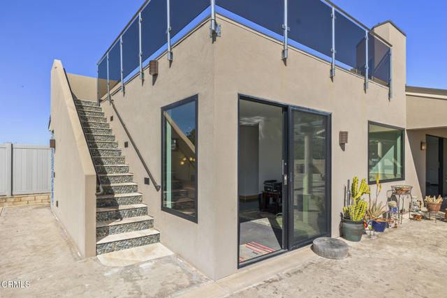 5572 Rainier Street, Ventura CA: https://media.crmls.org/mediaz/801b96be-f66f-4c09-bd85-c2db46e9a261.jpg