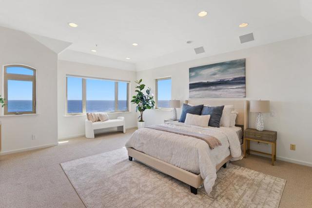 940 W Cliff Drive, Santa Cruz CA: https://media.crmls.org/mediaz/801c1ff2-b6d3-4776-85b2-f1cc223c21cb.jpg