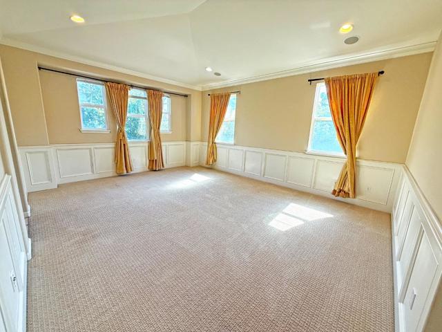 1070 E William Street, San Jose CA: https://media.crmls.org/mediaz/801c31fd-3cbd-4691-a79a-3343216762a2.jpg