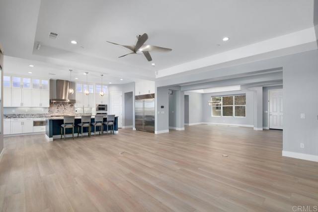 Detail Gallery Image 8 of 46 For 1733 Lemonadeberry Ln, Vista,  CA 92084 - 5 Beds | 3/1 Baths