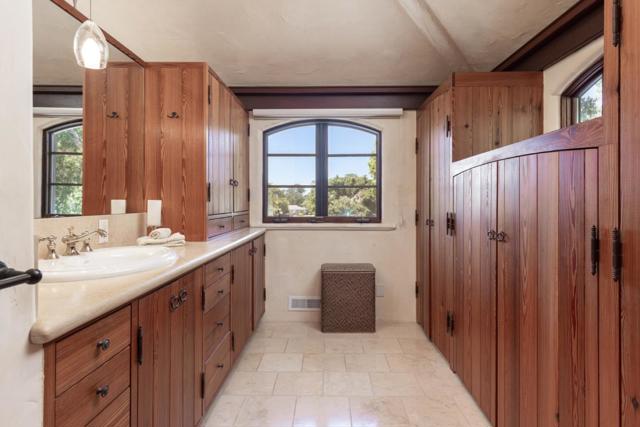 3093 Hacienda Drive, Pebble Beach CA: https://media.crmls.org/mediaz/801cdaa7-8b1e-4973-b159-f4caae8e60be.jpg